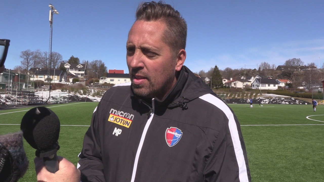 Powell før Stabæk
